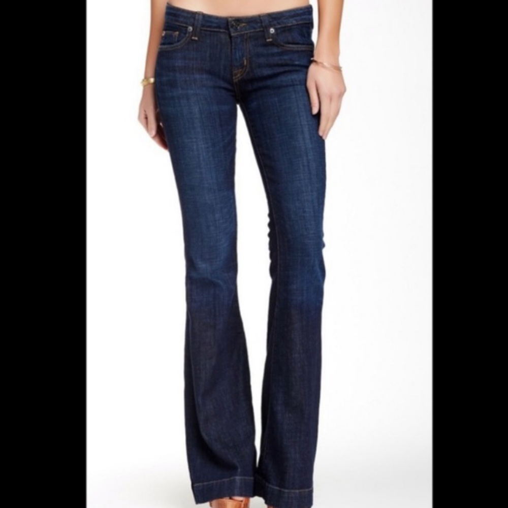 Joe’s jeans rocker fit size 26